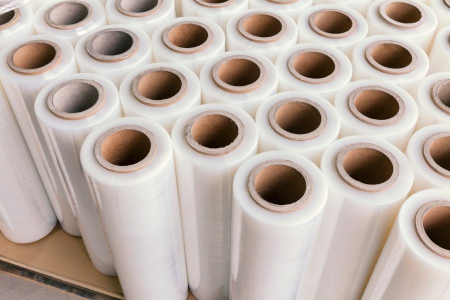 Ile waży folia stretch i dlaczego 3 kg folii nie zawsze oznacza 3 kg folii?