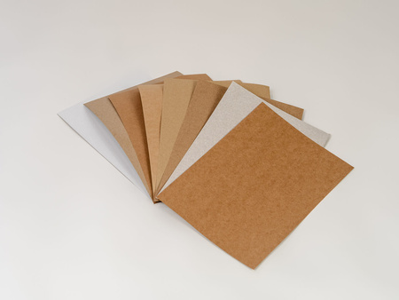 Przekładki z tektury litej 525–1405 × 400–1150 mm | 115–500 g/m² | brązowy